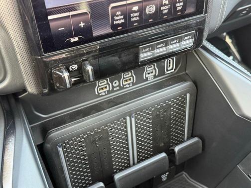 2025 RAM 2500 Limited Crew Cab 4x4 6'4' Box