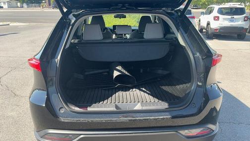 2023 Toyota Venza LE