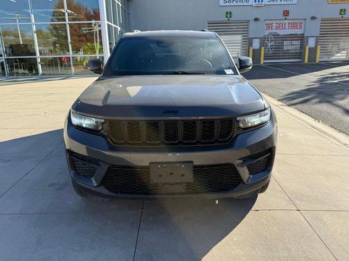 2024 Jeep Grand Cherokee Altitude