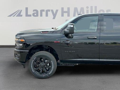 2025 RAM 2500 Big Horn Crew Cab 4x4 6'4' Box