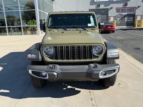2025 Jeep Gladiator Sport