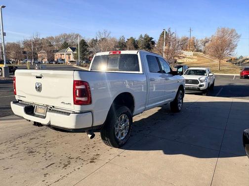 2023 RAM 2500 Laramie Crew Cab 4x4 6'4' Box