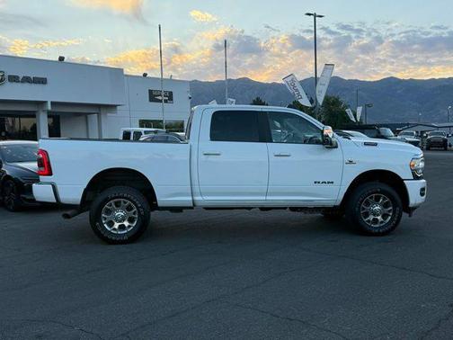 2023 RAM 2500 Laramie Crew Cab 4x4 6'4' Box