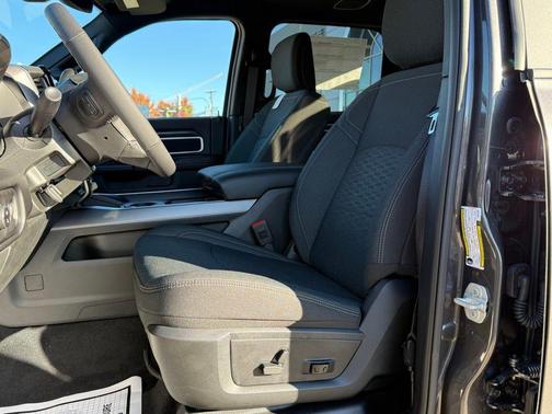 2025 RAM 2500 Big Horn Crew Cab 4x4 6'4' Box