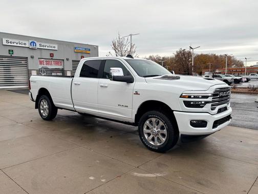 2025 RAM 2500 Laramie Crew Cab 4x4 6'4' Box