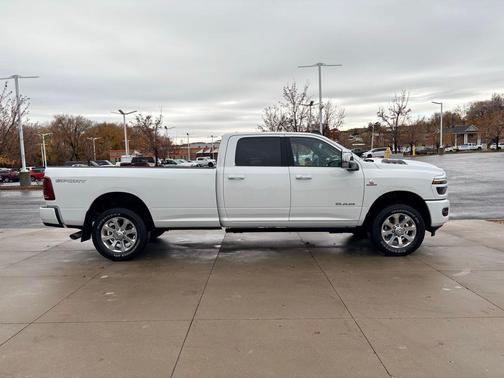 2025 RAM 2500 Laramie Crew Cab 4x4 6'4' Box