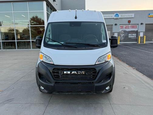 2025 RAM ProMaster 2500 Tradesman