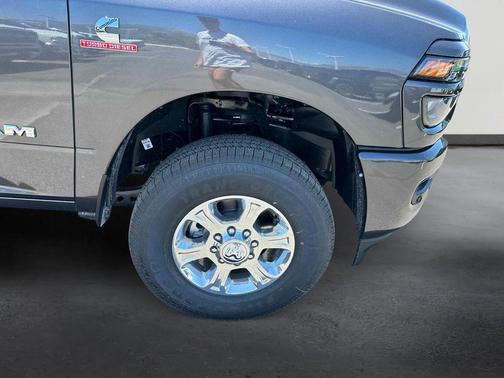 2025 RAM 2500 Big Horn Crew Cab 4x4 6'4' Box