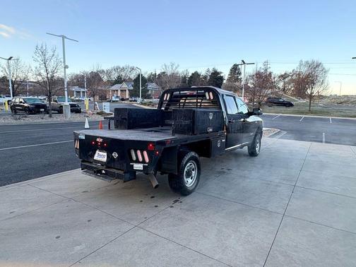 2022 RAM 2500 Tradesman Crew Cab 4x4 8' Box