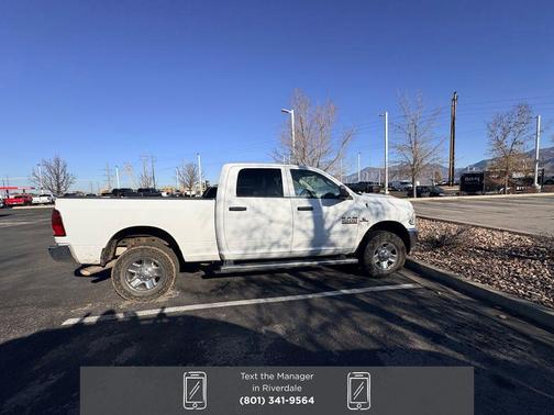 2017 RAM 2500 Tradesman Crew Cab 4x4 6'4' Box