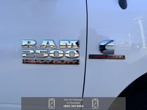 2017 RAM 2500 Tradesman Crew Cab 4x4 6'4' Box