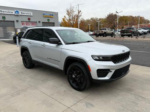 2024 Jeep Grand Cherokee Altitude