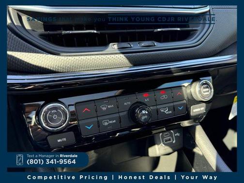 Bright White Clearcoat 2025 Jeep Compass Latitude