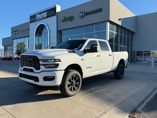 2025 RAM 2500 Big Horn Crew Cab 4x4 6'4' Box