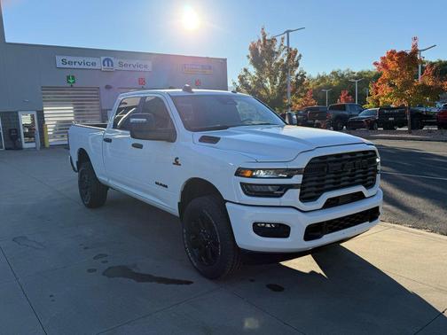 2025 RAM 2500 Big Horn Crew Cab 4x4 6'4' Box
