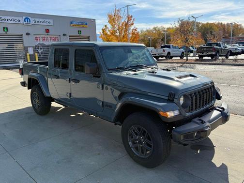 2025 Jeep Gladiator Sport S