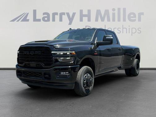 2025 RAM 3500 Laramie Crew Cab 4x4 8' Box