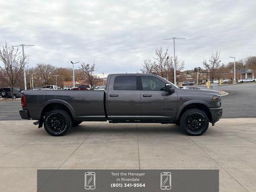 2026 RAM 3500 Limited Crew Cab 4x4 8' Box