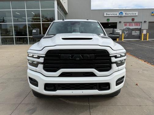 2025 RAM 2500 Laramie Crew Cab 4x4 6'4' Box