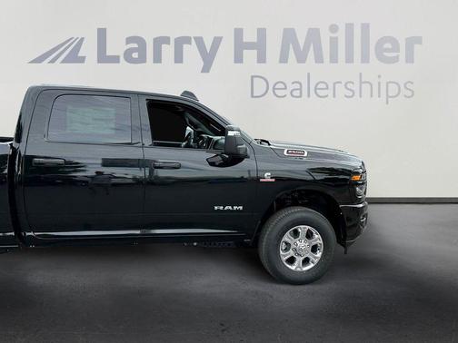 2025 RAM 2500 Big Horn Crew Cab 4x4 6'4' Box