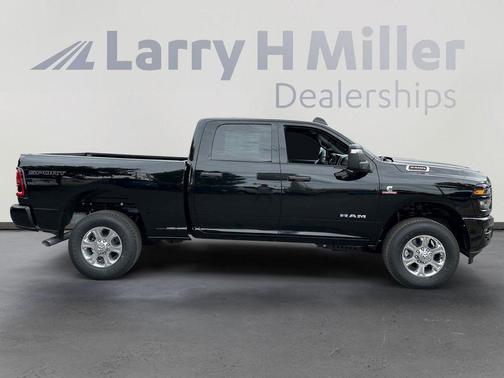 2025 RAM 2500 Big Horn Crew Cab 4x4 6'4' Box
