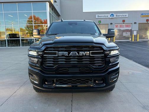 2025 RAM 2500 Big Horn Crew Cab 4x4 6'4' Box