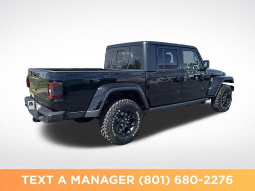 Black Clearcoat 2026 Jeep Gladiator Willys 4x4