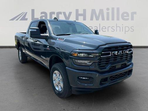 2025 RAM 2500 Big Horn Crew Cab 4x4 6'4' Box