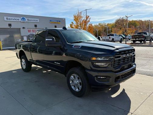 2025 RAM 2500 Big Horn Crew Cab 4x4 6'4' Box