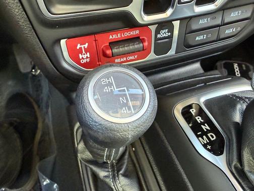 2025 Jeep Gladiator Willys