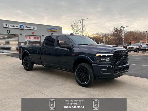 2026 RAM 3500 Limited Crew Cab 4x4 8' Box