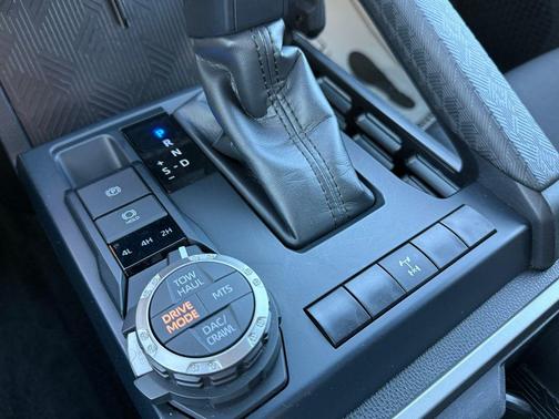 2024 Toyota Tacoma TRD Off-Road