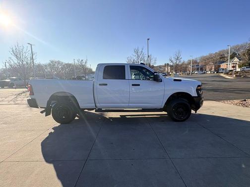 2026 RAM 2500 Tradesman Crew Cab 4x4 6'4' Box