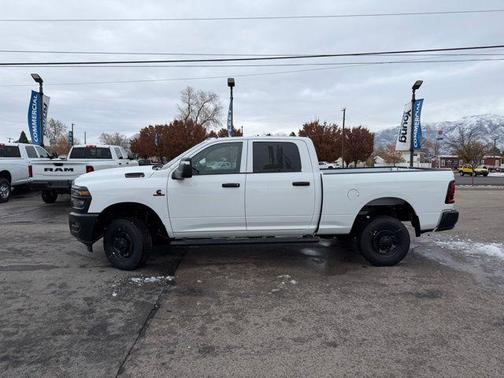 2026 RAM 2500 Tradesman Crew Cab 4x4 6'4' Box