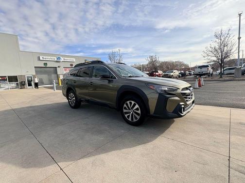 2024 Subaru Outback Premium