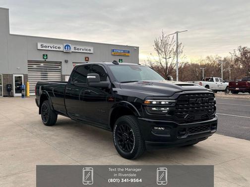 2026 RAM 3500 Limited Crew Cab 4x4 8' Box