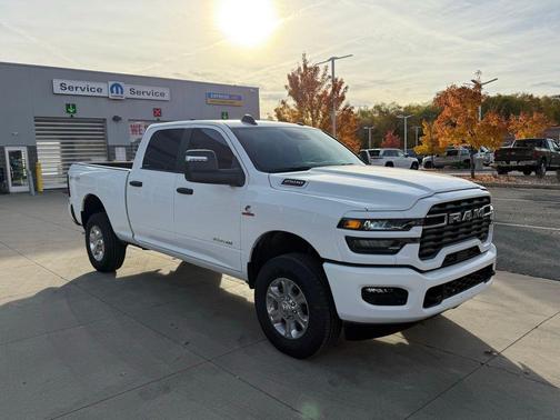 2025 RAM 2500 Big Horn Crew Cab 4x4 6'4' Box