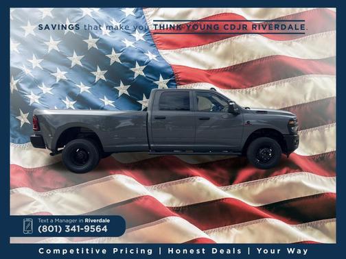 Ceramic Gray Clearcoat 2026 RAM 3500 Tradesman Crew Cab 4x4 8' Box