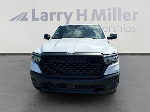 2025 RAM 1500 Warlock Crew Cab 4x4 5'7' Box