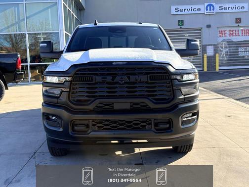 2026 RAM 2500 Tradesman Crew Cab 4x4 8' Box