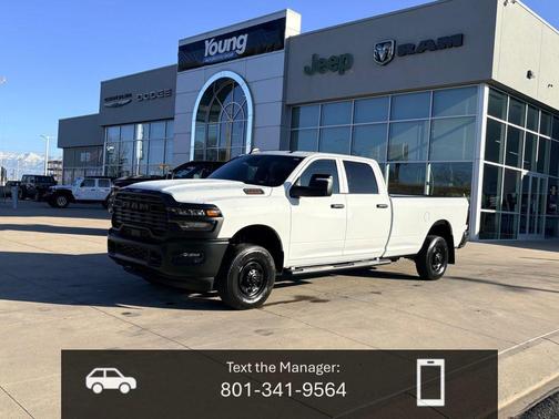 2026 RAM 2500 Tradesman Crew Cab 4x4 8' Box