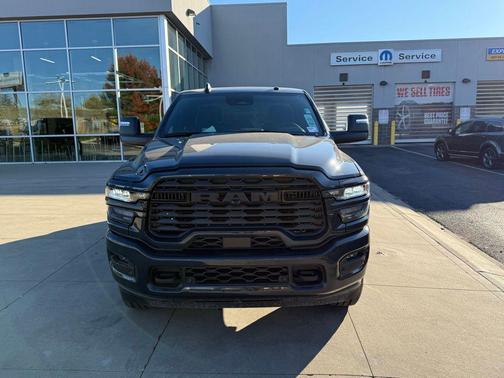 2025 RAM 2500 Big Horn Crew Cab 4x4 6'4' Box