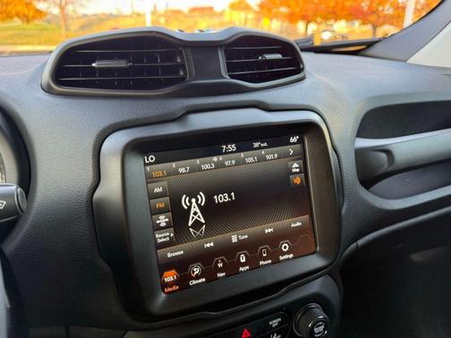 2023 Jeep Renegade Altitude