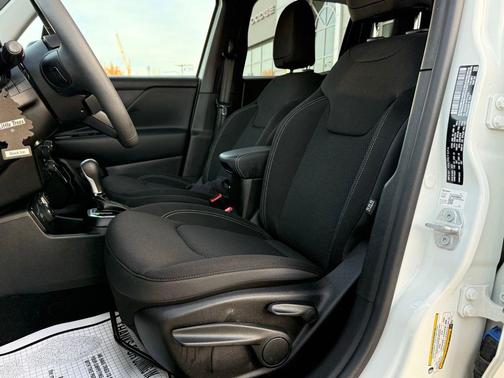 2023 Jeep Renegade Altitude