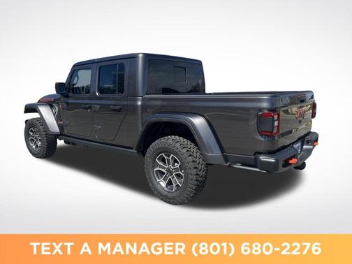 Granite Crystal Metallic Clearcoat 2026 Jeep Gladiator Mojave X 4x4