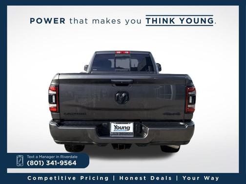 2022 RAM 3500 Laramie Crew Cab 4x4 8' Box