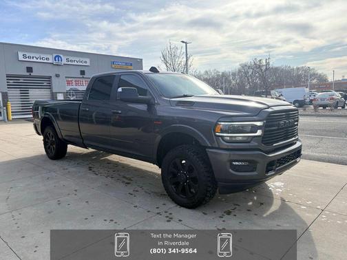 2022 RAM 3500 Laramie Crew Cab 4x4 8' Box