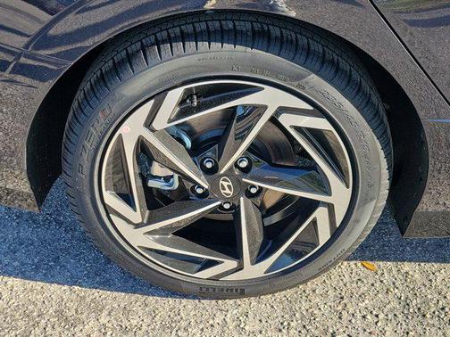 2026 Hyundai SONATA SEL