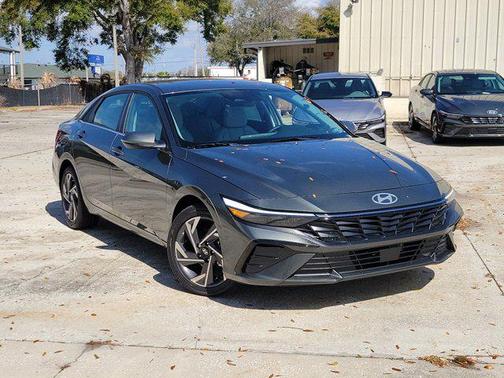 2026 Hyundai ELANTRA HEV Limited