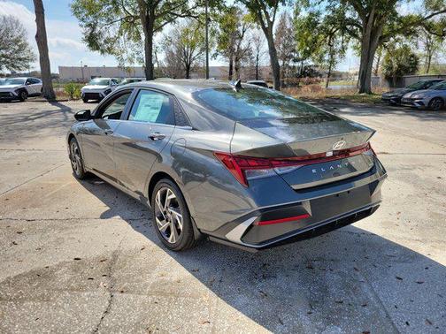 2026 Hyundai ELANTRA HEV Limited